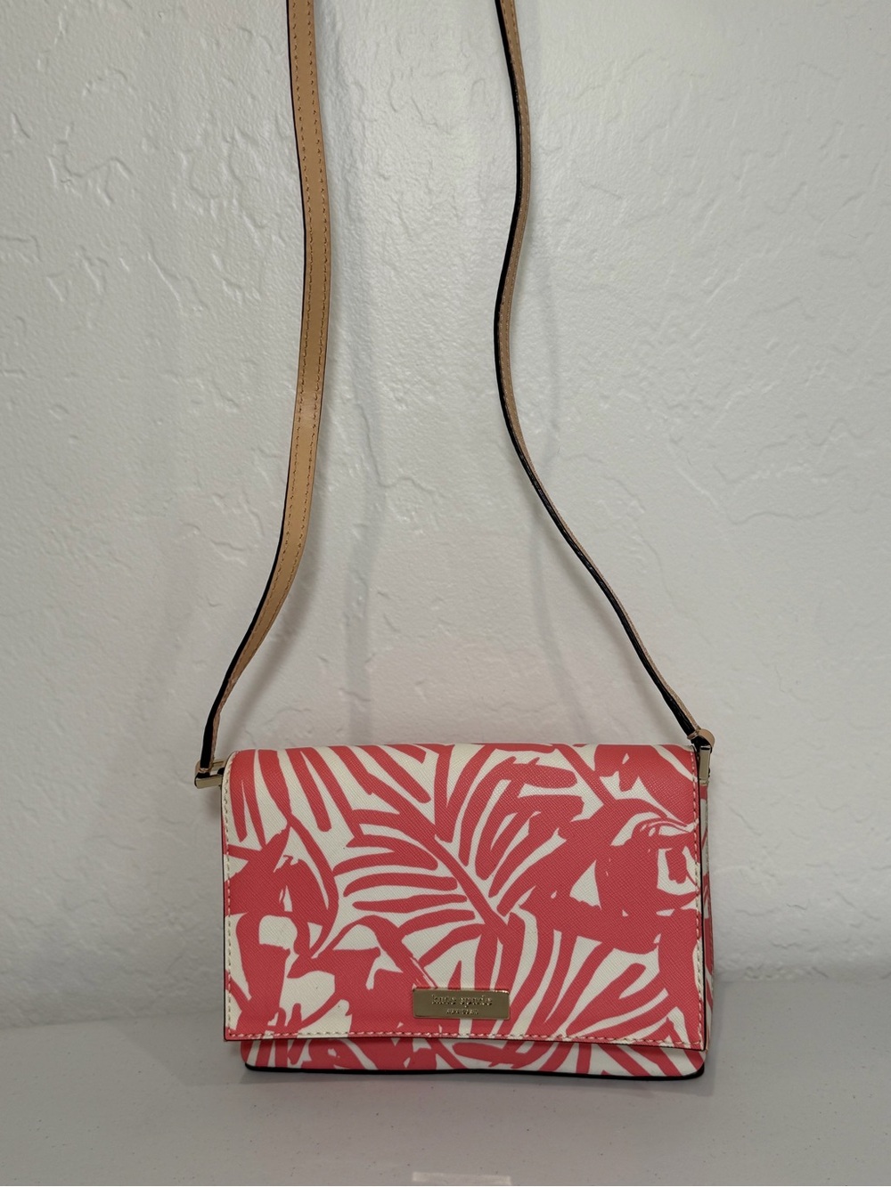 Kate Spade Grant Street Sally Coral Leaf-Print Crossbody Bag